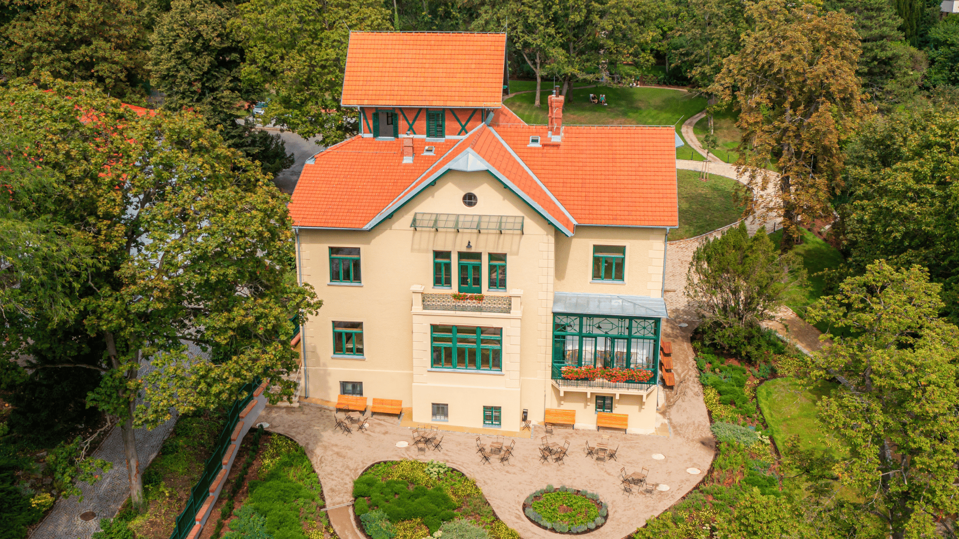 Centrum dialogu v Arnoldově vile: bezpečný prostor pro setkávání a nové perspektivy