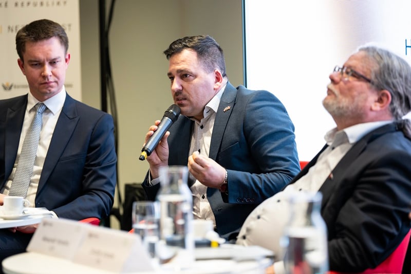  Jakub Hlávka (IEZ), Tomáš Zdechovský (Evropský parlament), Alexandr Vondra (Evropský parlament)