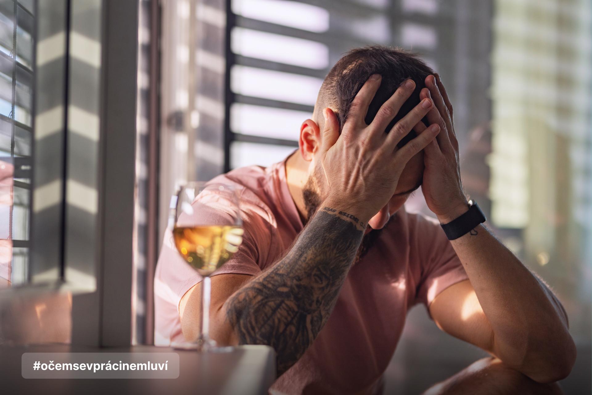 O čem se v práci nemluví: Alkohol 