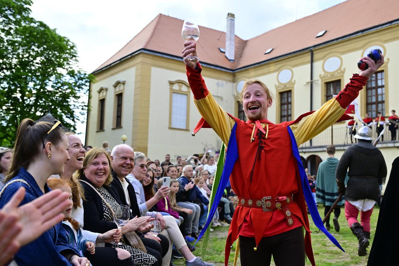 Oslavy 800 let města Znojma s názvem Znojemská nakládačka.