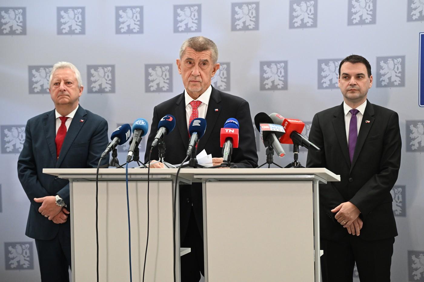 Premiér Andrej Babiš vystoupil na tiskové konferenci před odletem na summit NATO v Ankaře
