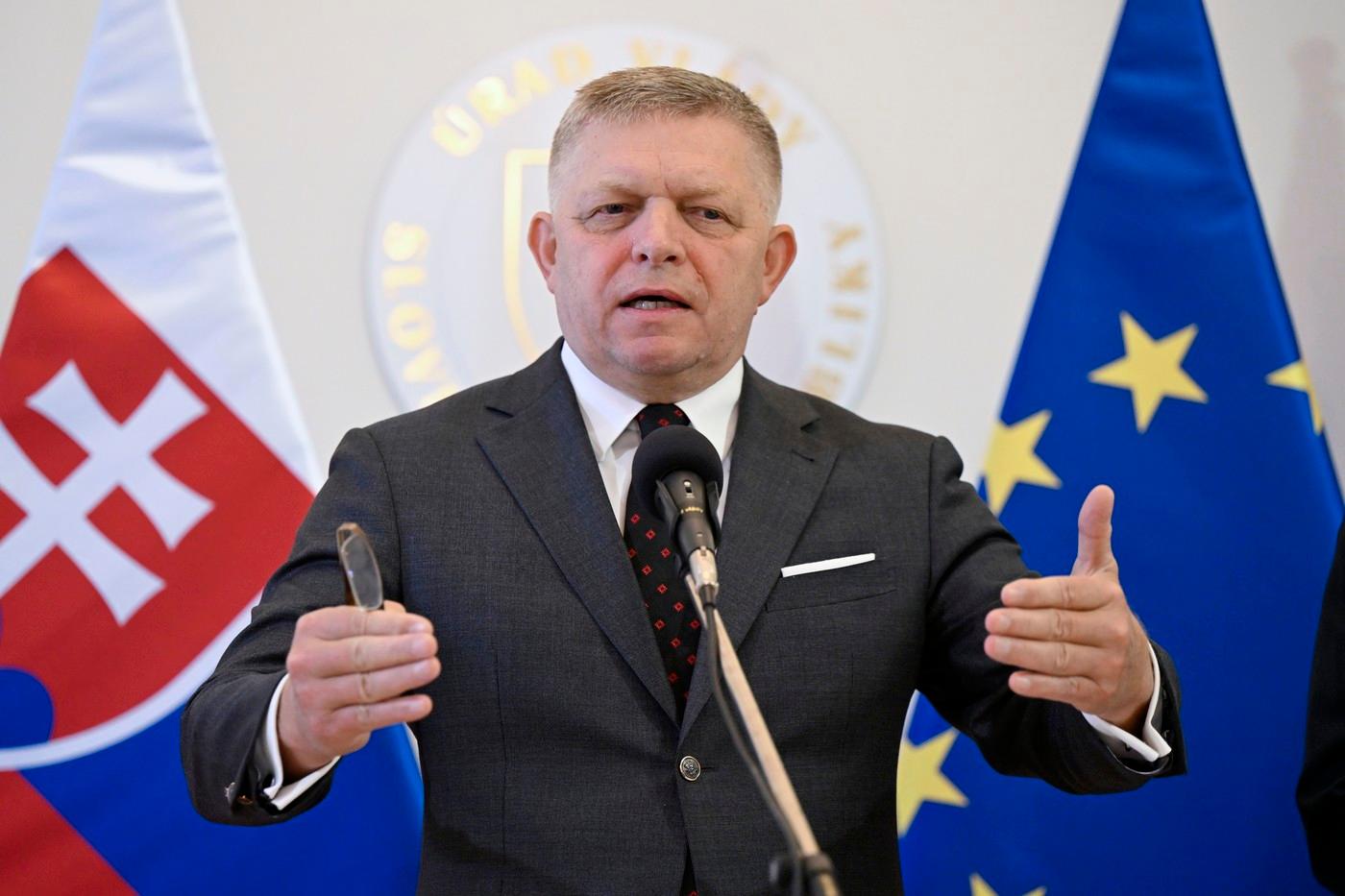 Předseda vlády Slovenské republiky Robert Fico během tiskové konference po zasedání vlády Slovenské republiky v Bratislavě