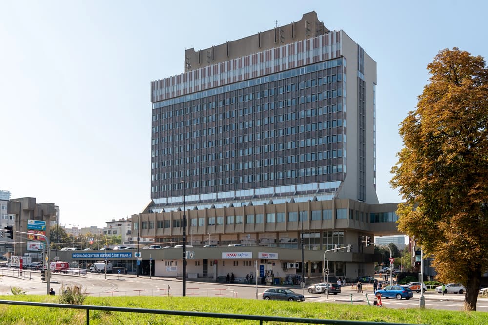 Výšková administrativní budova v Pankráci. V budově sídlí Ministerstvo vnitra