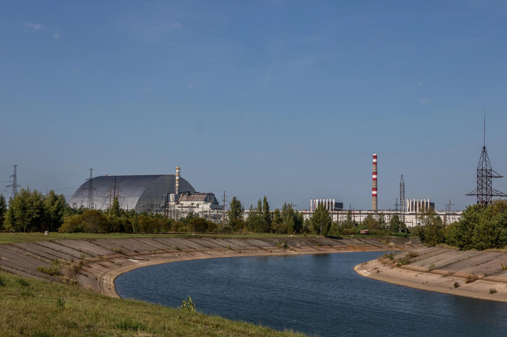 Sarkofág nad jaderným reaktorem v Černobylu