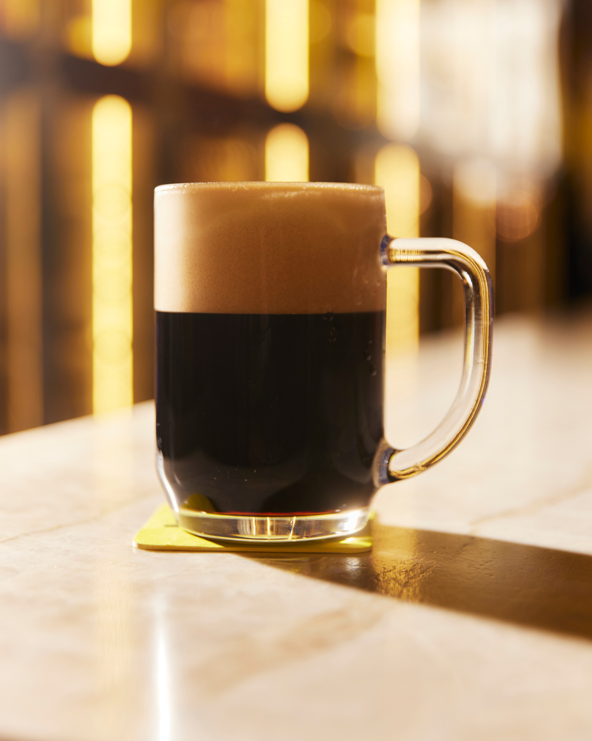 Čerstvě načepované americké pivo v Pultu