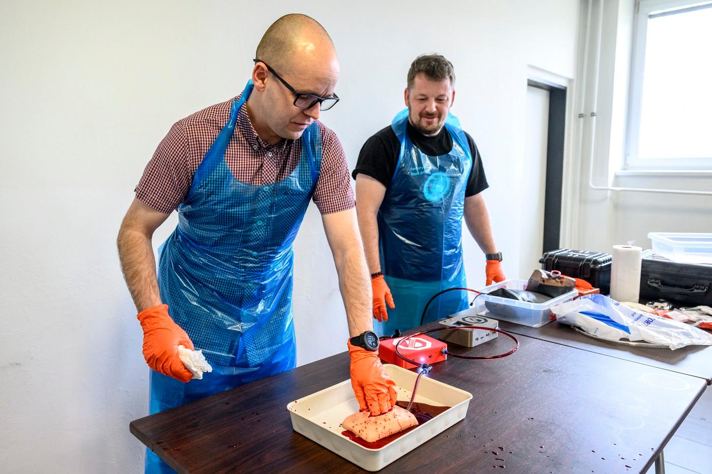 Jiří Vlček (vlevo) a Martin Nikodým z firmy simUlmed