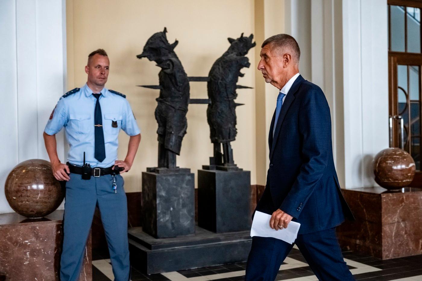 Vrchní soud projednával odvolání v kauze Čapí hnízdo, ve které čelí obžalobě předseda hnutí ANO a bývalý premiér Andrej Babiš (vpravo) a jeho někdejší poradkyně, současná europoslankyně za ANO Jana Nagyová, 23. června 2025, Praha.