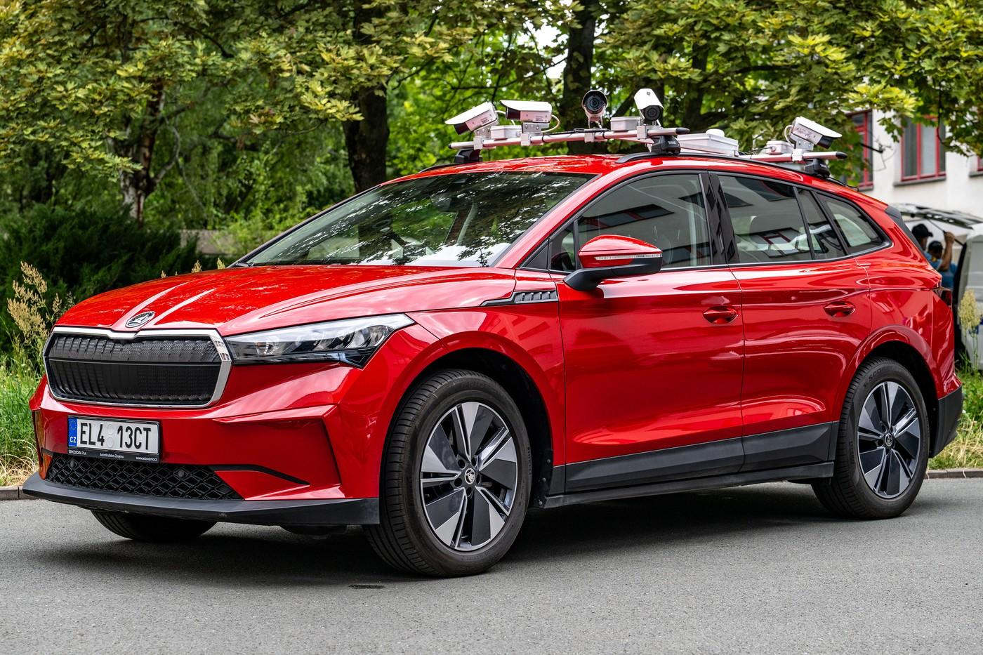 Kamerový vůz městské policie, který bude kontrolovat zaplacení parkovného. Kamerový vůz městské policie, který bude kontrolovat zaplacení parkovného.