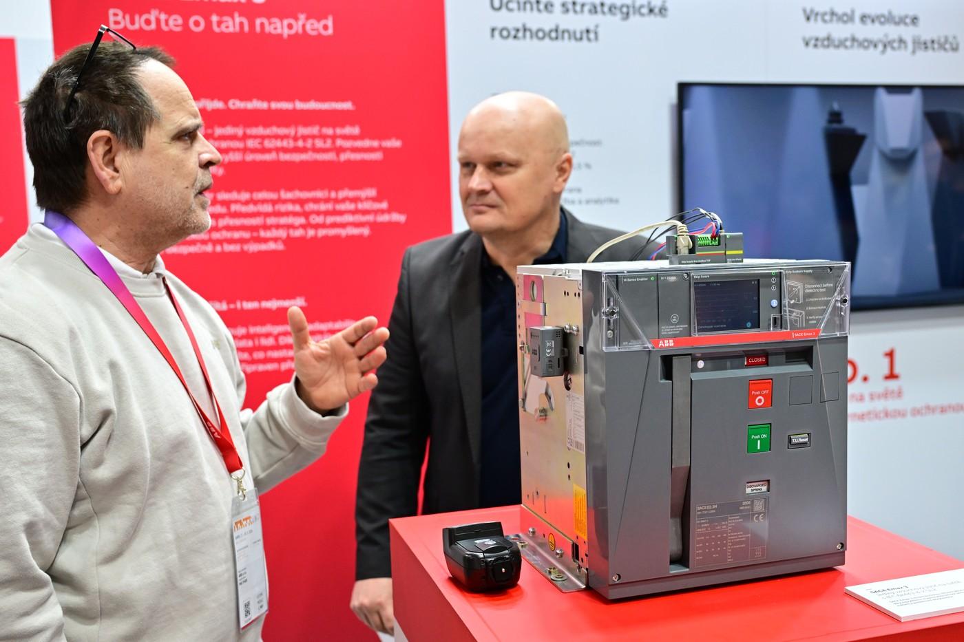 stánek ABB, vzduchový jistič
