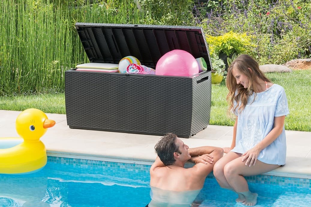 Úložný box pomůže udržet na zahradě pořádek.