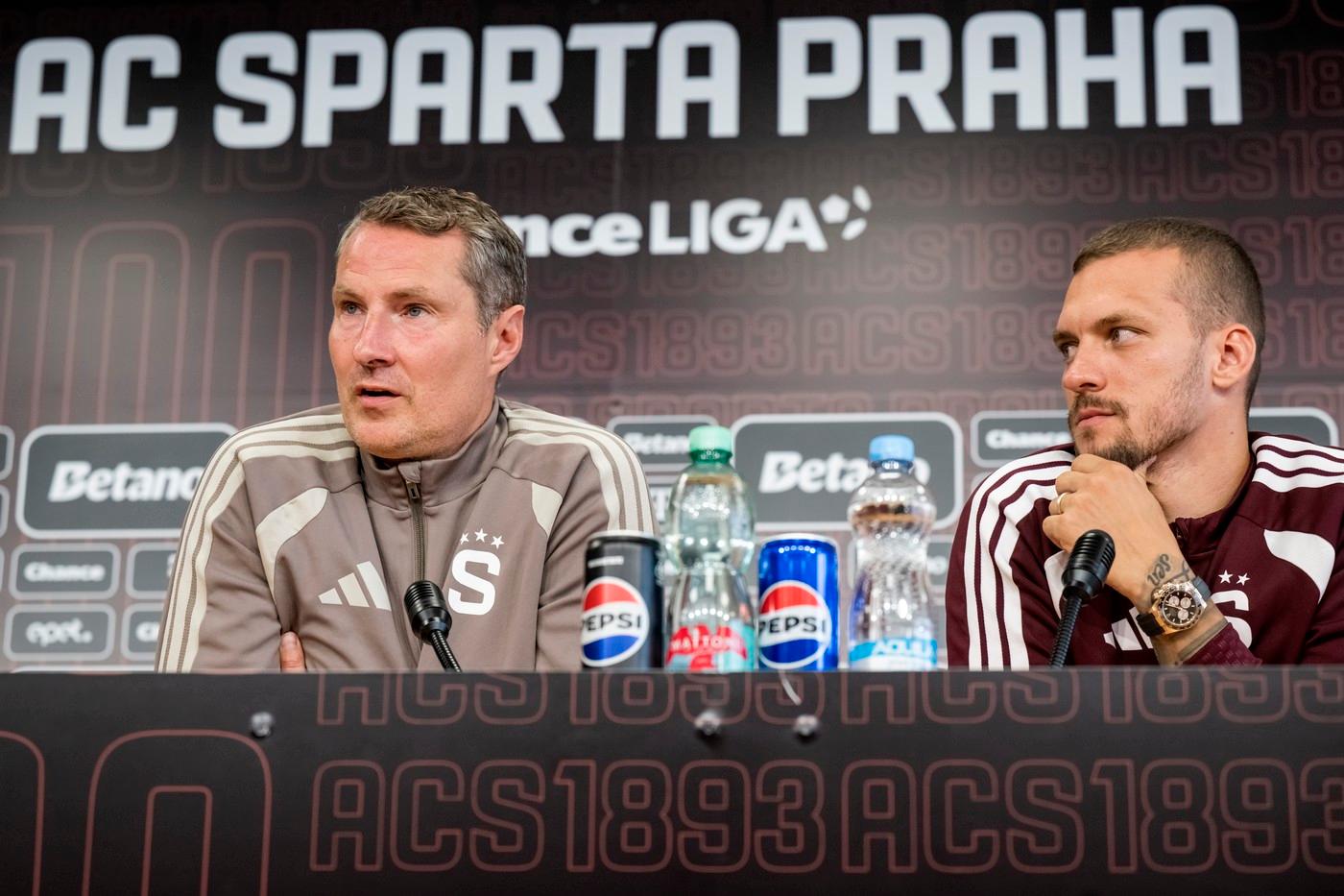 Hlavní trenér Brian Priske a kapitán Lukáš Haraslín vystoupili na tiskové konferenci fotbalového klubu Sparta Praha před zahájením sezony 2026/2027