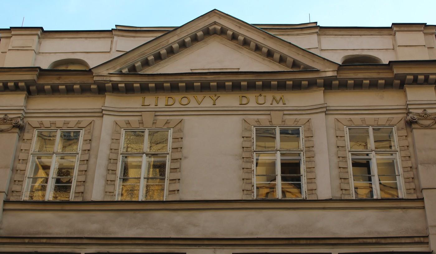 Důvod sporu o peníze začal sporem ČSSD o Lidový dům Důvod sporu o peníze začal sporem ČSSD o Lidový dům