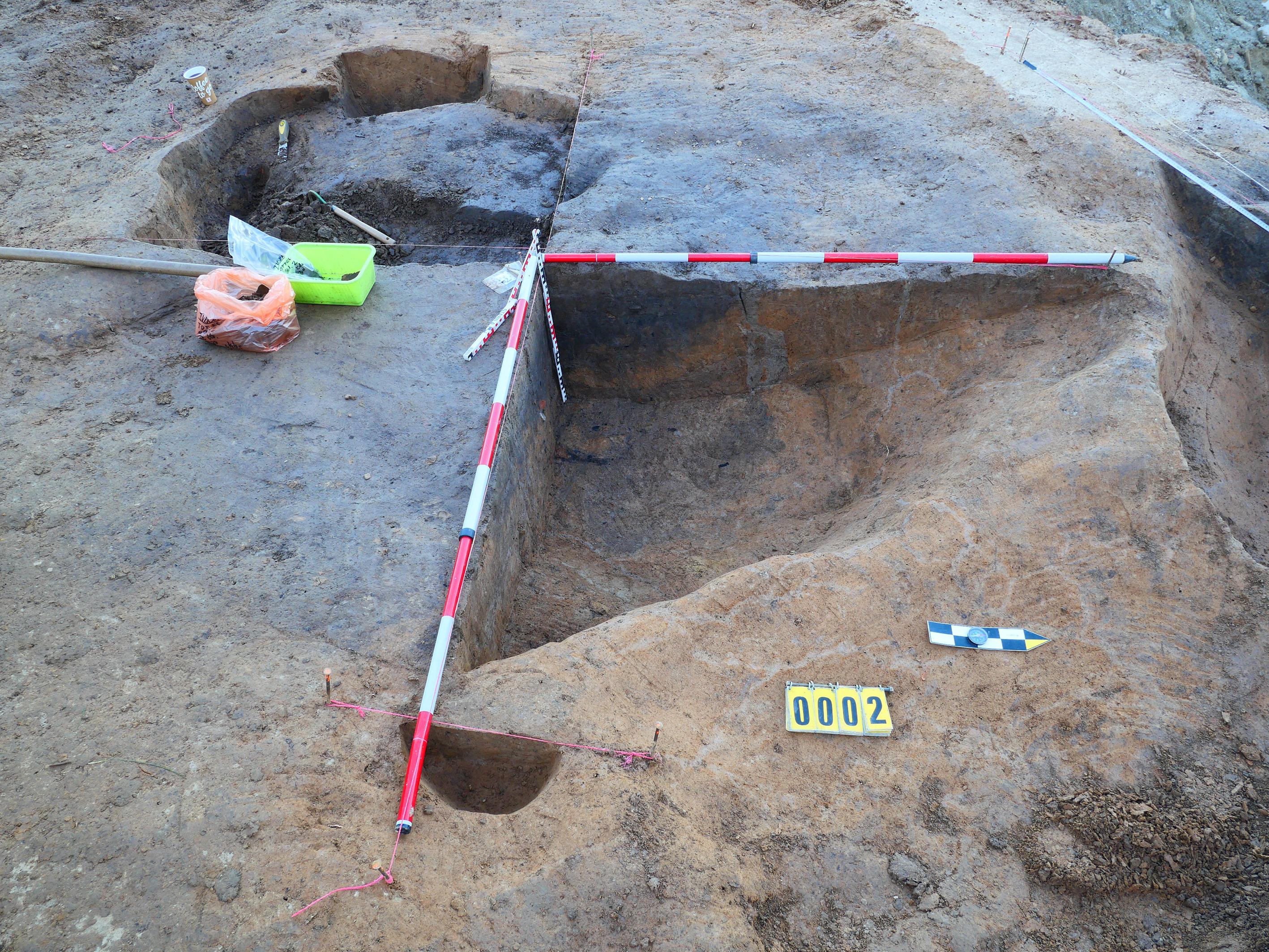 Pozůstatky pravěké dílny na zpracování kamene možná našli archeologové v Turnově na místě budovaného výzkumného centra, které je poblíž Maškovy zahrady. Pokud se to potvrdí, půjde o první takový nález v této archeologicky významné oblasti.