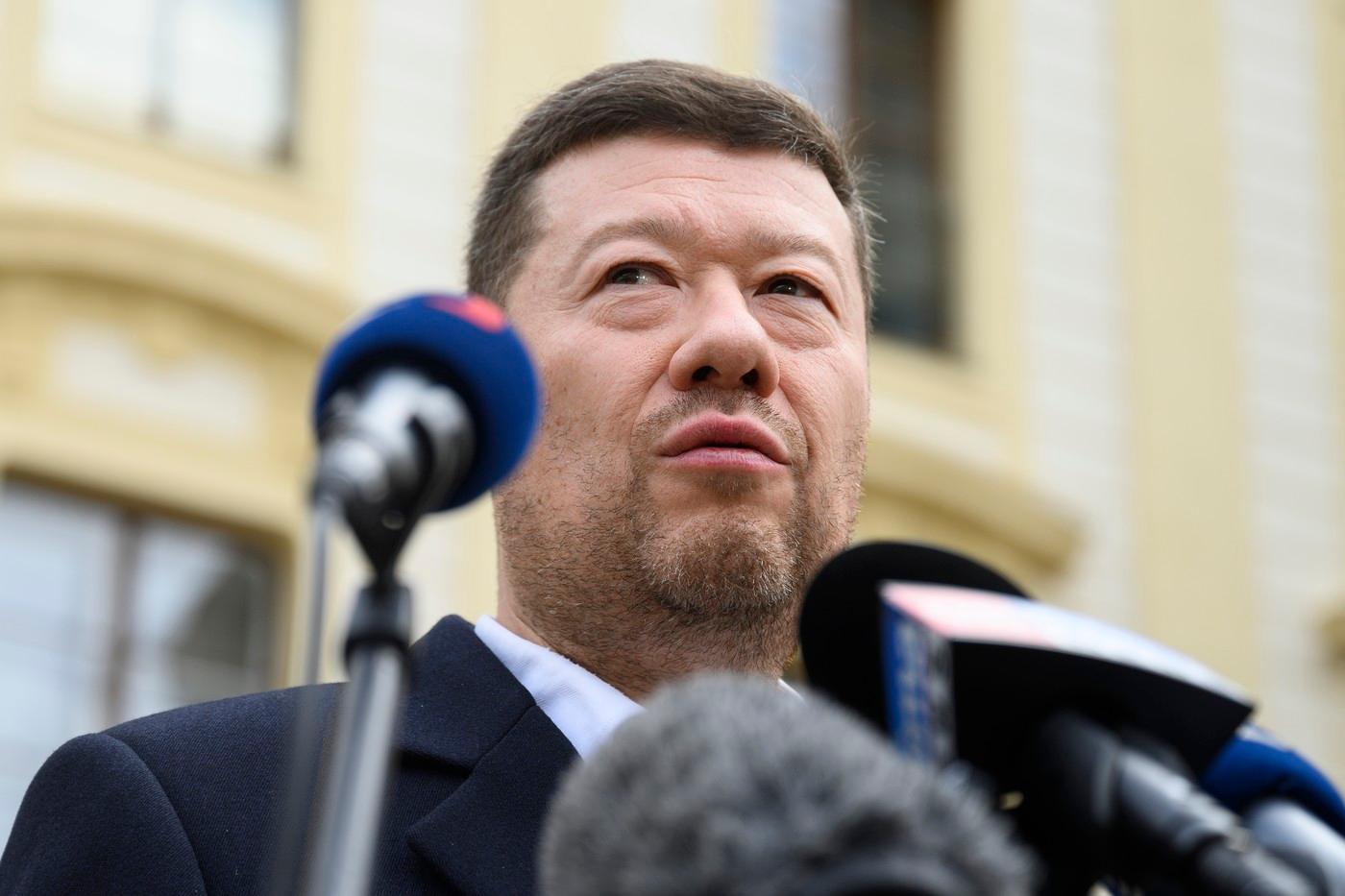 Tomiovi Okamuropvi se do vězení nechce, raději by vyměnil policejního prezidenta