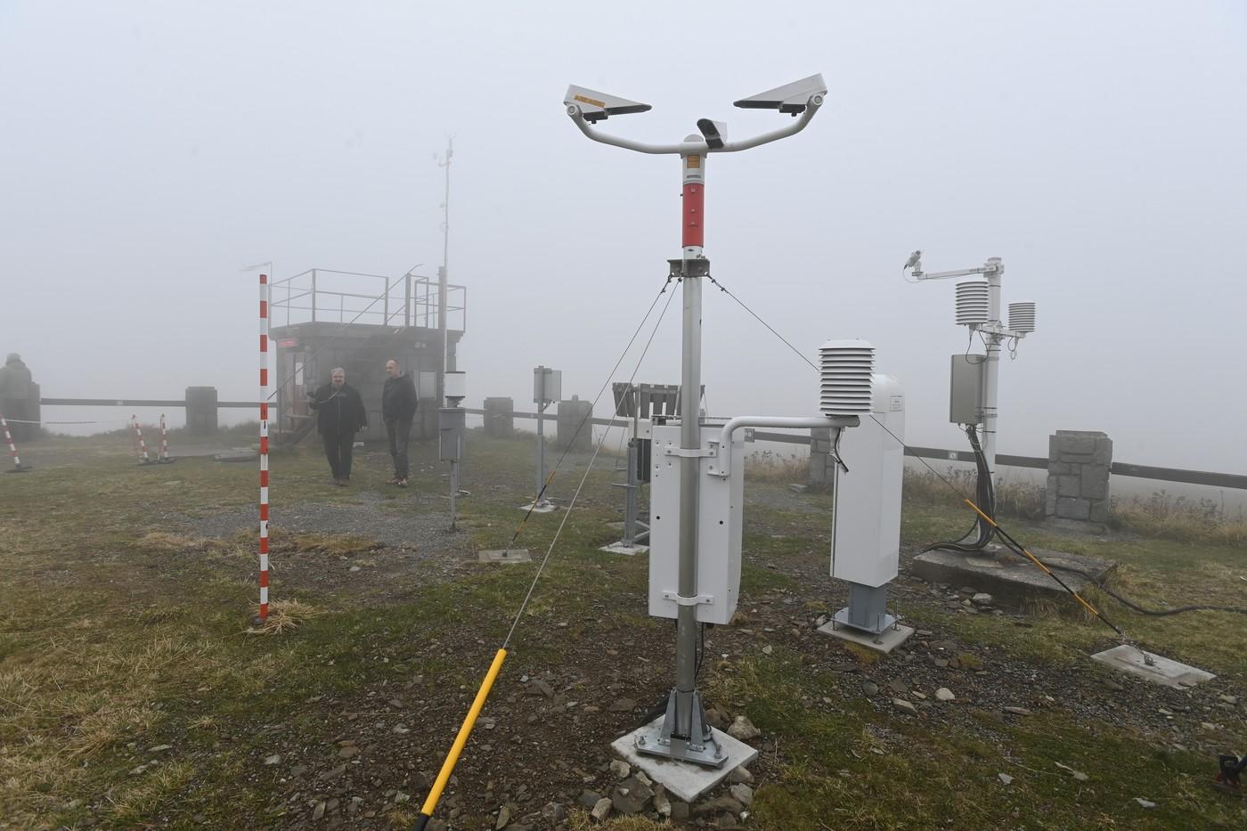 Slavnostní otevření meteorologické stanice na Pradědu, která se na nejvyšší moravskoslezskou horu přesunula z Šeráku, 16. října 2025, Malá Morávka.