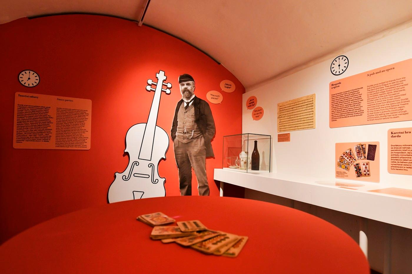 Zahájení výstavy Den na Vysoké, která se věnuje pobytům slavného skladatele Antonína Dvořáka v této obci, 13. června 2025, Vysoká u Příbramě. Pohled do expozice. Zahájení výstavy Den na Vysoké, která se věnuje pobytům slavného skladatele Antonína Dvořáka v této obci, 13. června 2025, Vysoká u Příbramě. Pohled do expozice.