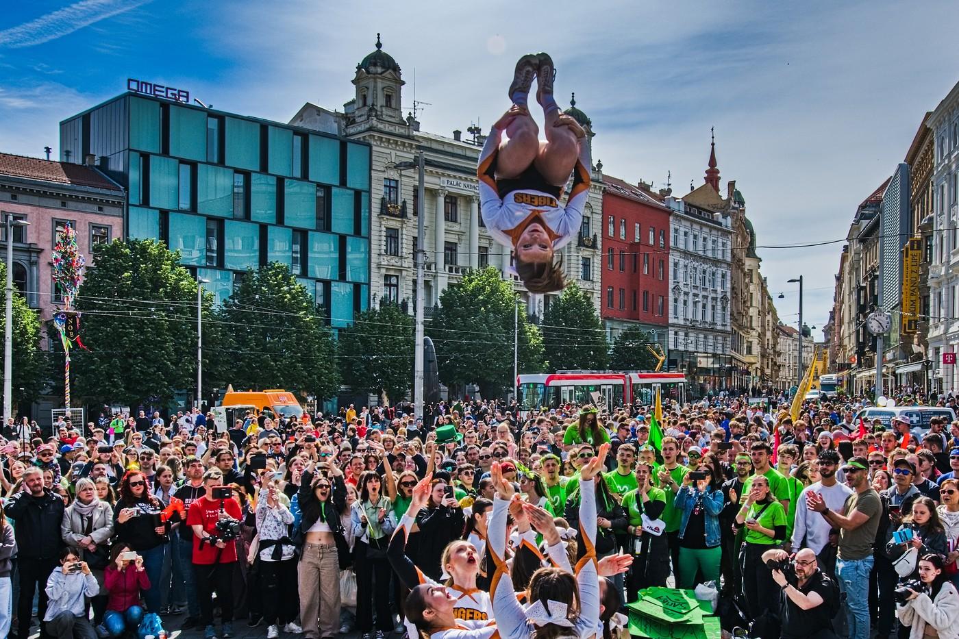 Majáles odstartoval a lidé se bavili