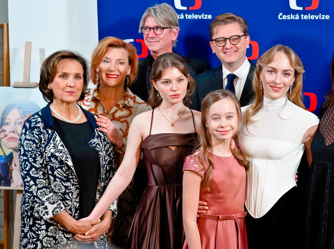 premiéra filmu Máma, 19. listopadu 2025