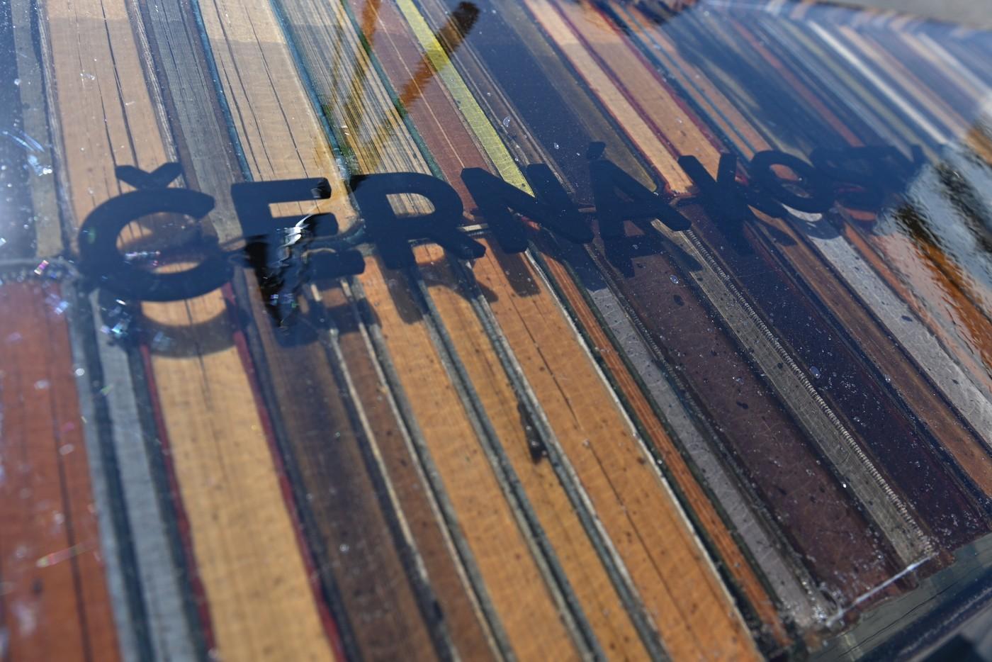 Nápis Černá kostka - Centrum digitalizace, vědy a inovací, 29. dubna 2025, Ostrava. Dnes byla zahájena stavba projektu za 2,6 mld. Kč, který má být hotov v roce 2027.