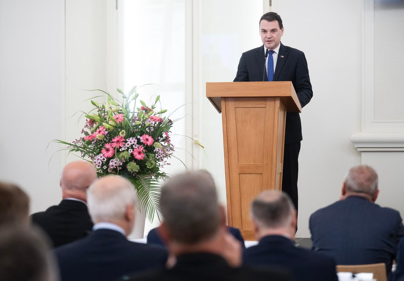 Porada vedoucích českých zastupitelských úřadů Porada vedoucích českých zastupitelských úřadů