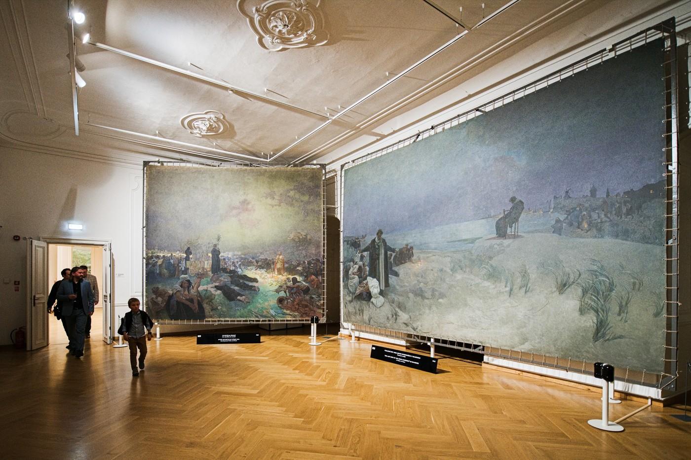 Pohled do expozice Slovanská epopej, 12. března 2025, zámek Moravský Krumlov